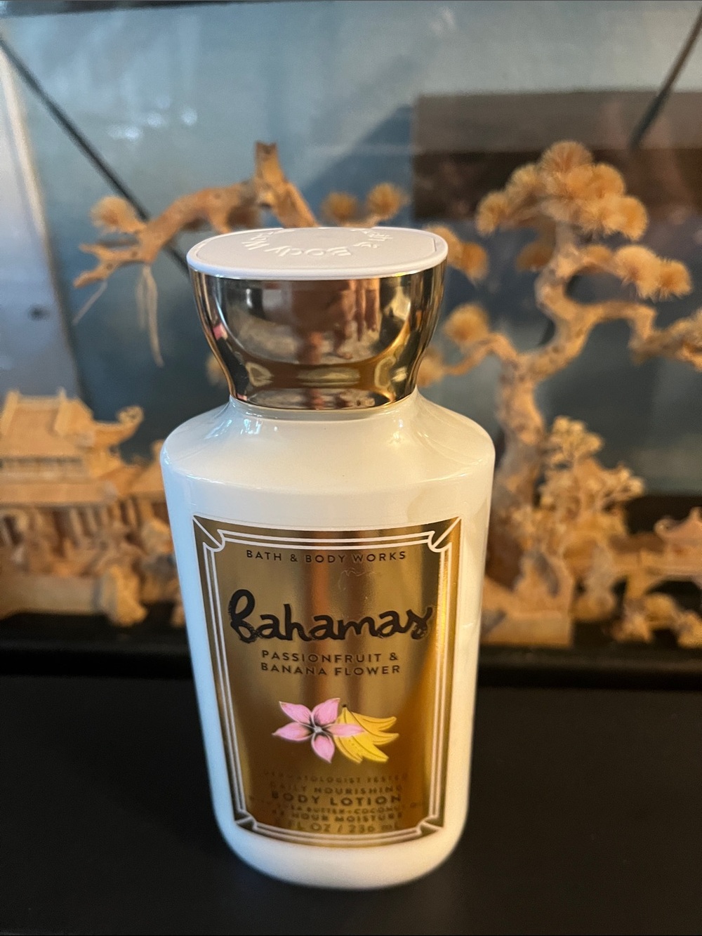 Bath & Body Works Bahamas Passionfruit & Banana Flower Body Lotion - White/Gold